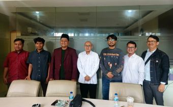 Koordinator Divisi Penyelesaian Sengketa Bawaslu Provinsi DKI Jakarta, Reki Putera Jaya dengan Pemuda Muslimin DKI Jakarta