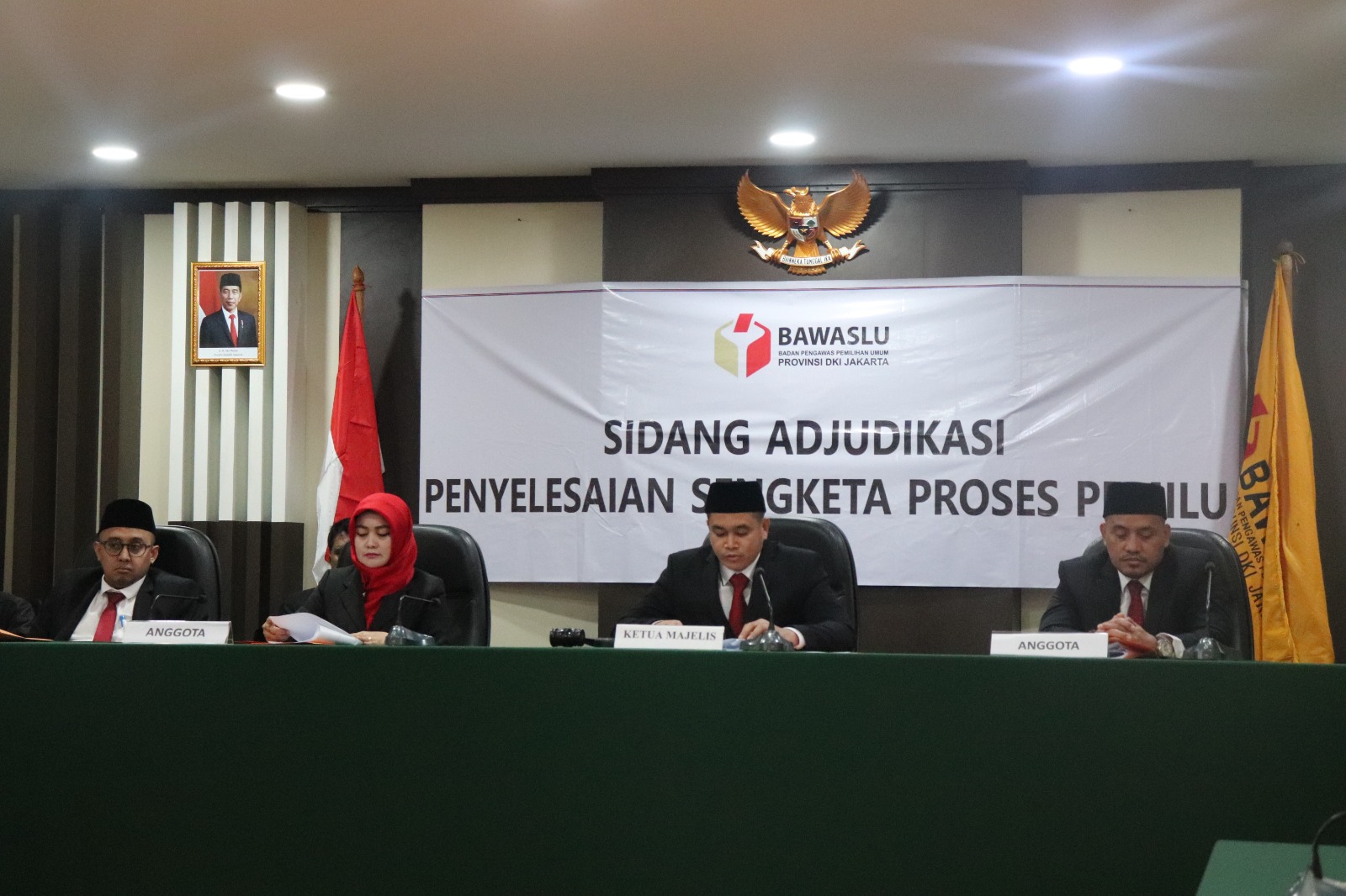 Bawaslu Provinsi DKI Jakarta Menggelar Sidang Adjudikasi Dengan Agenda Pembacaan Putusan Pemohon Jamson Frans Gultom