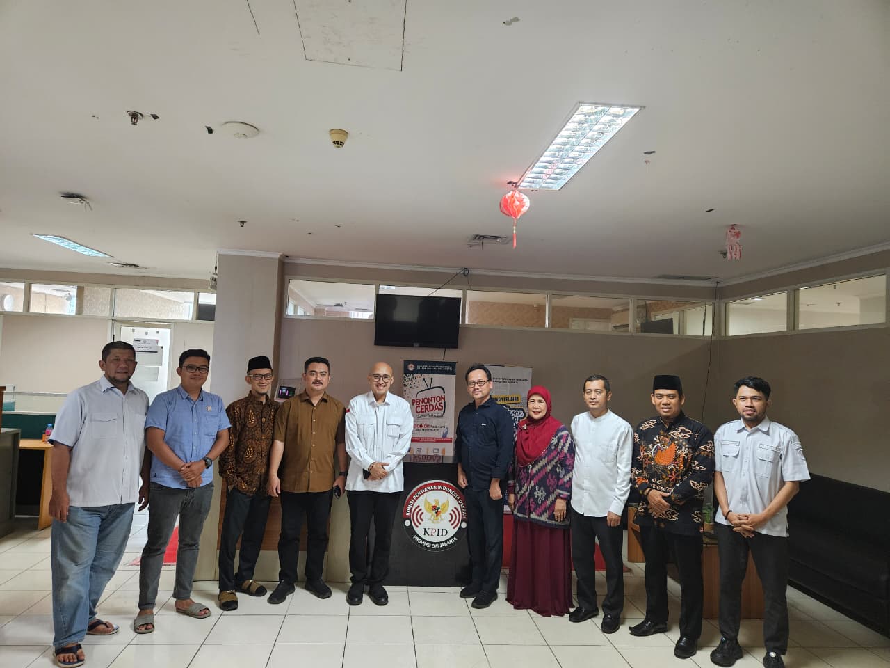 Koordinator Divisi Penyelesaian Sengketa Bawaslu Provinsi DKI Jakarta, Reki Putera Jaya dengan Komisi Penyiaran Indonesia Daerah Jakarta