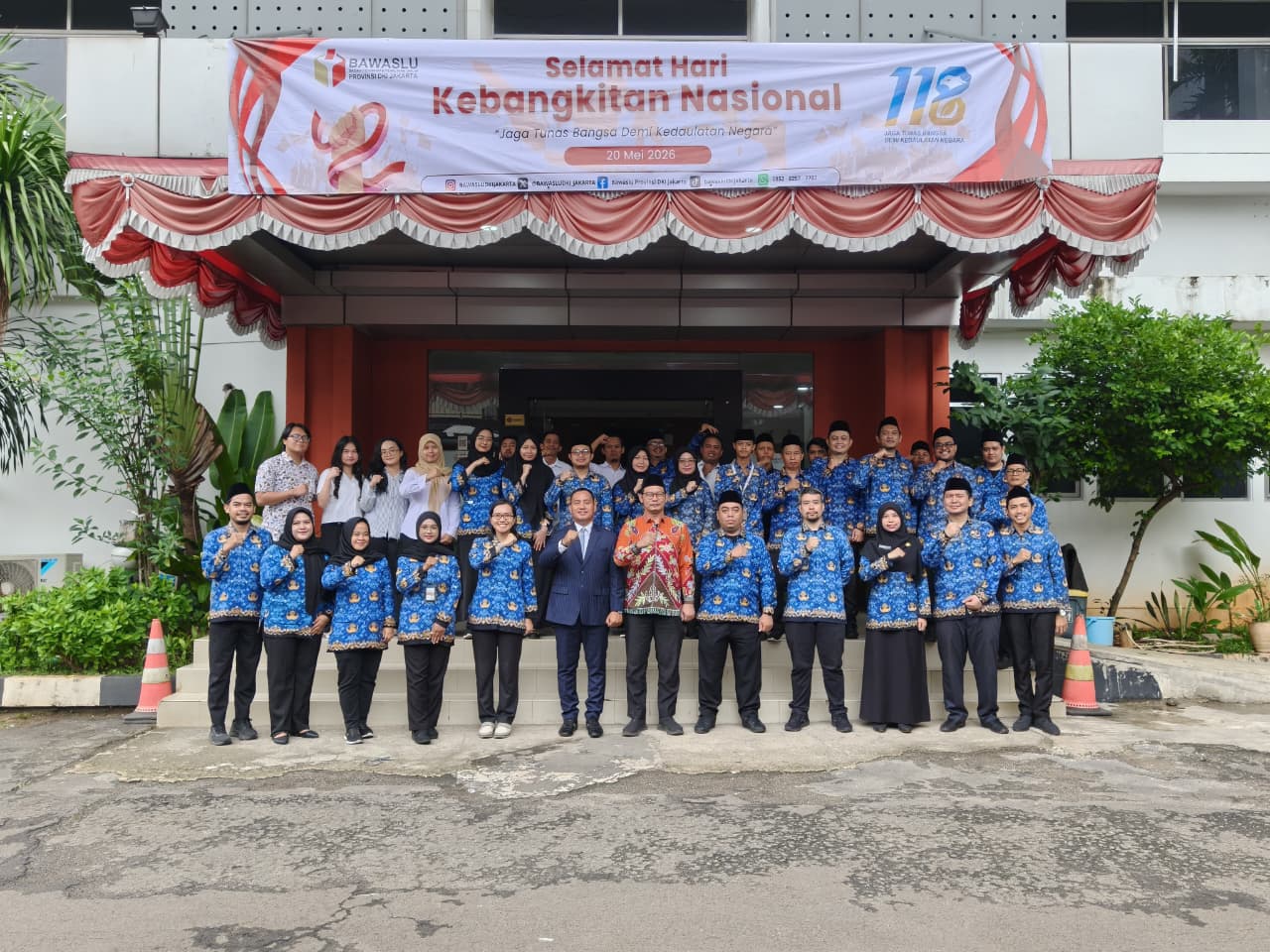 Peringati Hari Kebangkitan Nasional, Bawaslu Provinsi DKI Jakarta Gelar Upacara di Lingkungan Bawaslu Provinsi DKI Jakarta