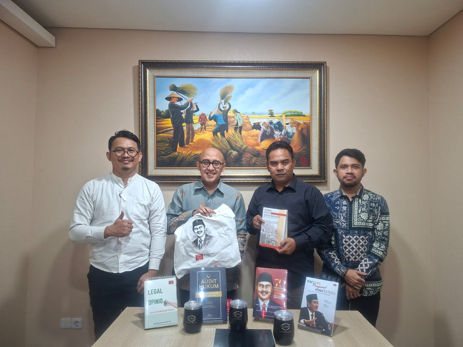 Bawaslu Provinsi DKI Jakarta Laksanakan Konsolidasi Demokrasi ke Jimly School of Law and Government