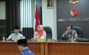 Bawaslu Provinsi DKI Jakarta Menyelenggarakan Rapat Pengelolaan dan Pelayanan Data dan Informasi Publik