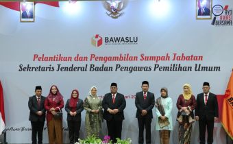 Ketua Bawaslu Republik Indonesia Lantik Inspektur Utama Menjadi Sekretaris Jenderal Badan Pengawas Pemilihan Umum Republik Indonesia  Â   Â   Â 