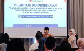 Ketua dan Anggota Bawaslu Provinsi DKI Jakarta Hadiri Pelantikan dan Pembekalan Pengawas Kecamatan (Panwascam) Untuk Pemilihan Kepala Daerah