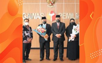 Sekjen Bawaslu Gunawan Suswantoro Lantik Kepala Sekretariat Bawaslu Provinsi DKI Jakarta 