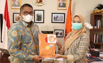 Jakarta â€“ Curhat kehumasan : Agenda tersembunyi di tengah penyerahan laporan akhir 2020 divisi humas Bawaslu DKI